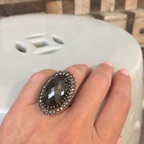 🌳🕊ANTHROPOLOGIE ~ ring - Picture 4 of 4